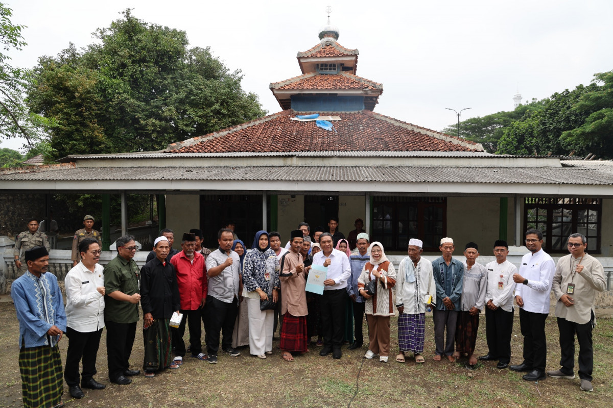 Pj Gubernur Banten Al Muktabar Tuntaskan Proses Tukar Guling Masjid Baiturrahman KP3B