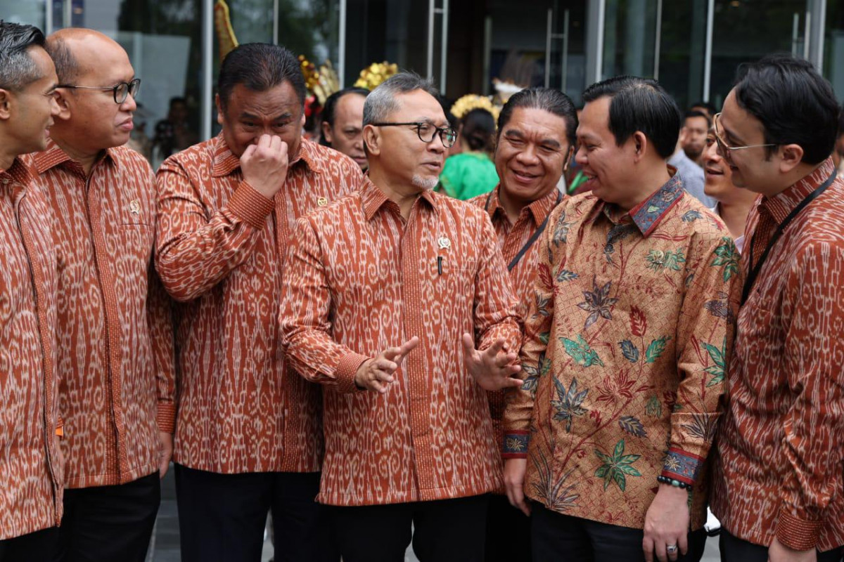 Pj Gubernur Banten Al Muktabar Dampingi Presiden Jokowi Buka TEI 2024