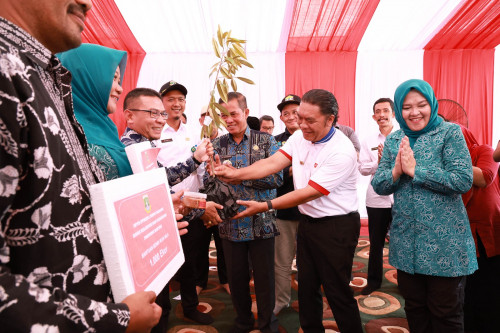 Kampanye Gemarikan, Pj Gubernur Banten Al Muktabar: Ikan Penting Untuk Tumbuh Kembang Anak