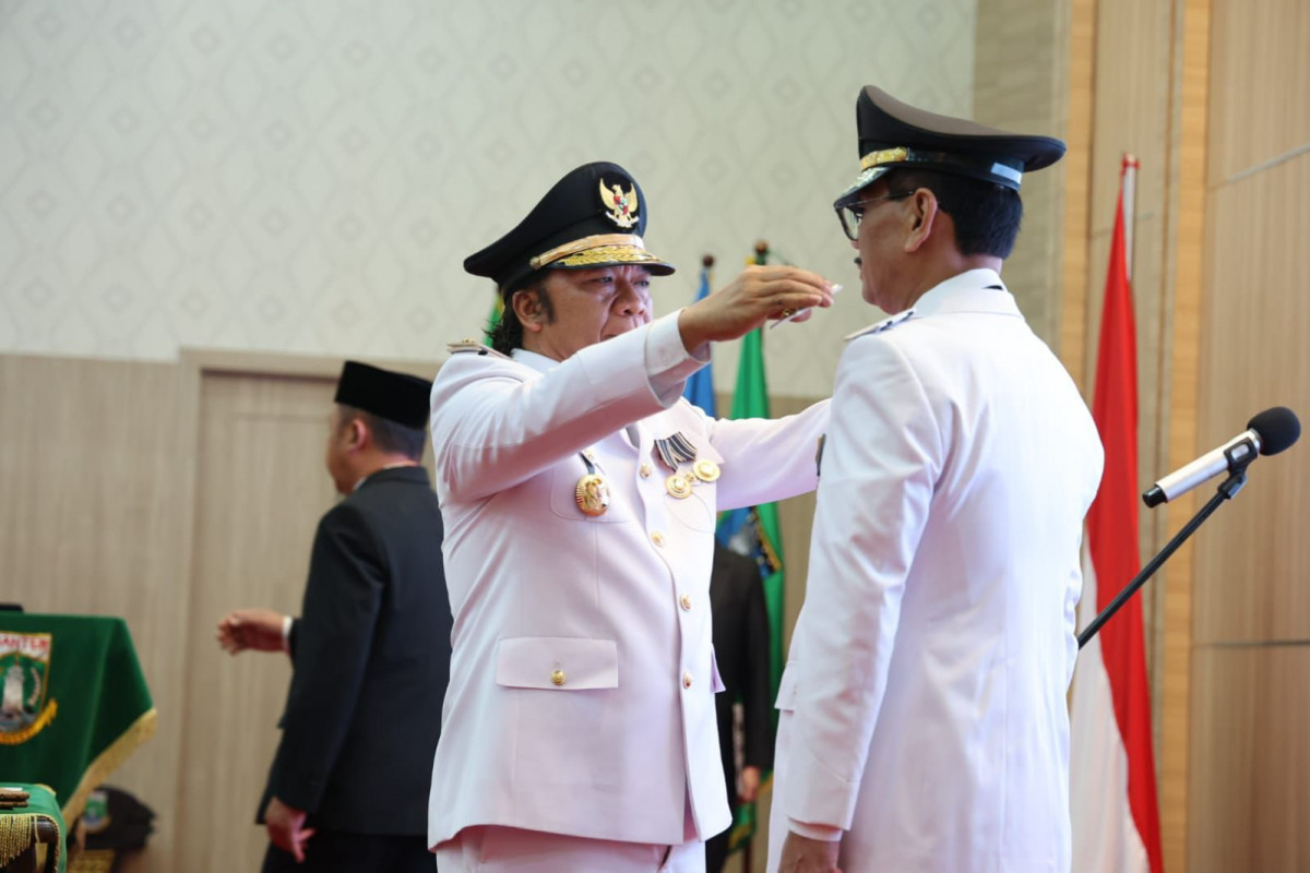 Pj Gubernur Banten Al Muktabar Lantik Pj Wali Kota Serang dan Perpanjang Masa Jabatan Pj Bupati Tangerang