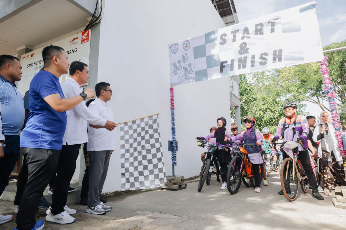 Gali Potensi Sport Tourism, Gubernur Andra Soni Dorong Agenda Gowes di Destinasi Wisata Banten