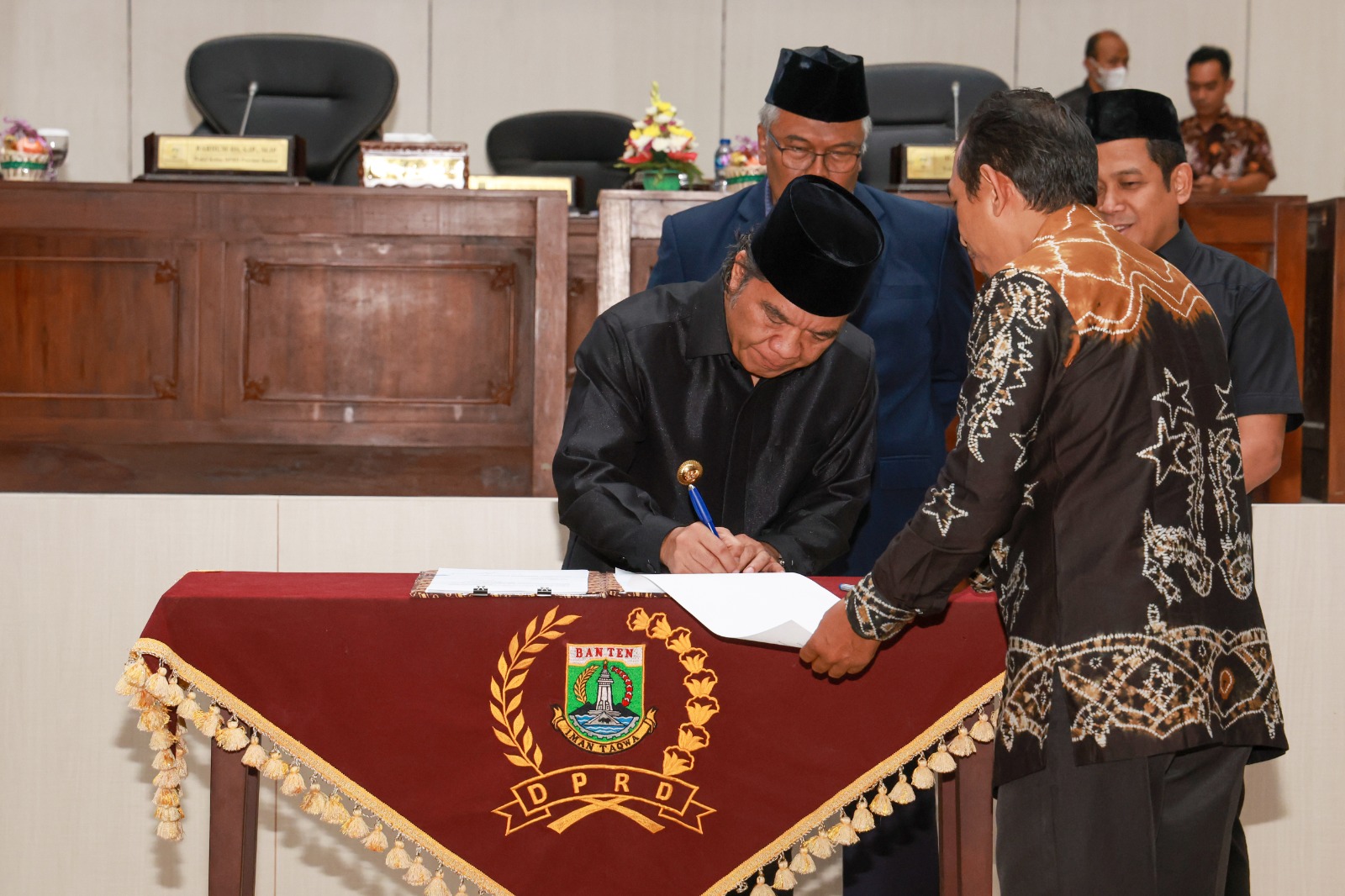 Raperda Pertanggungjawaban Pelaksanaan APBD Provinsi Banten TA 2022 Disetujui